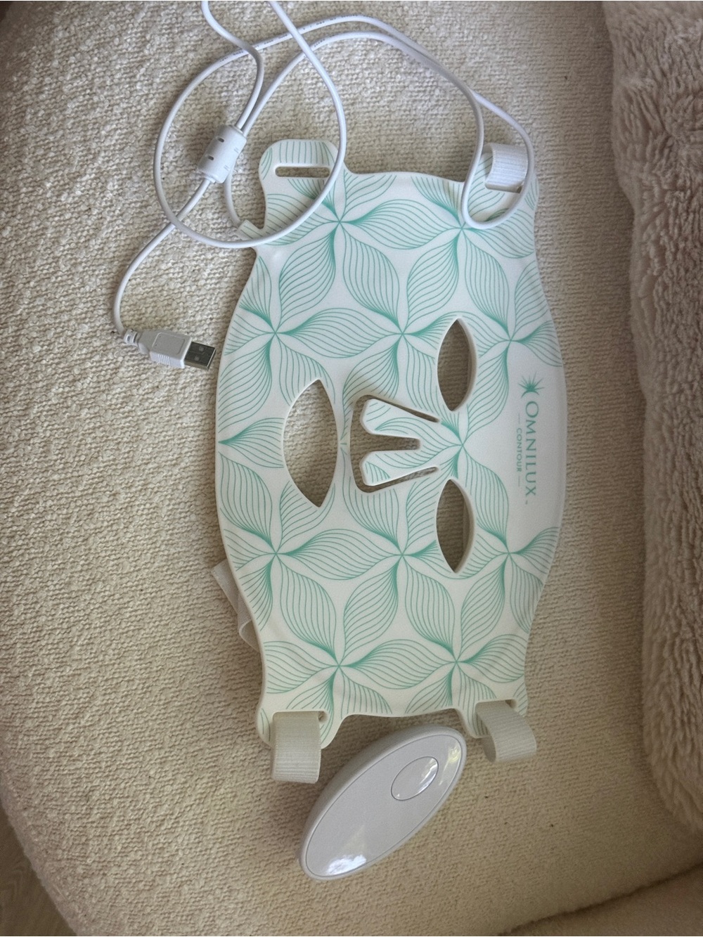 Omnilux USB LED Facial Mask Contour
